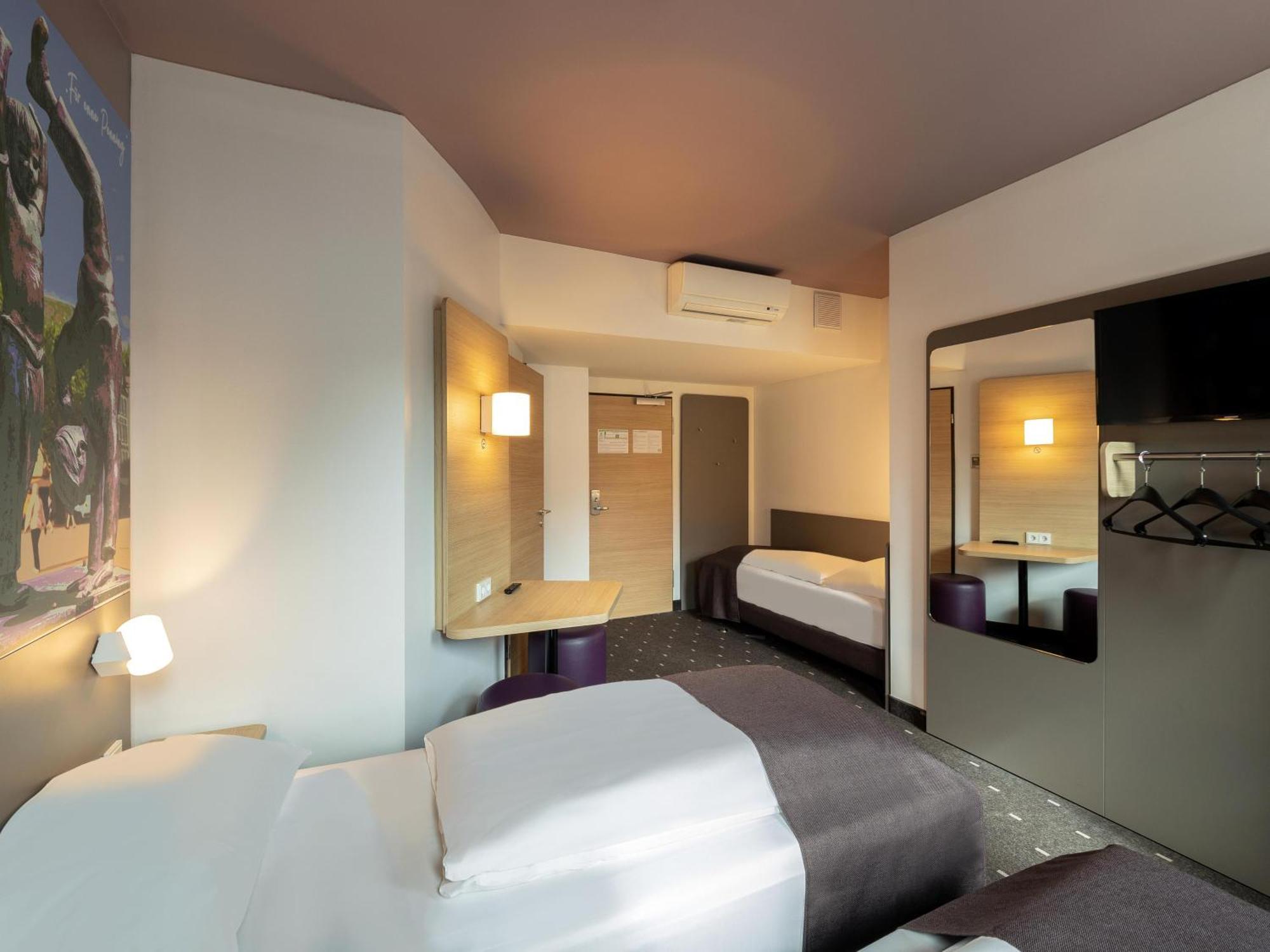 B&B Hotel Duesseldorf-Mitte 外观 照片