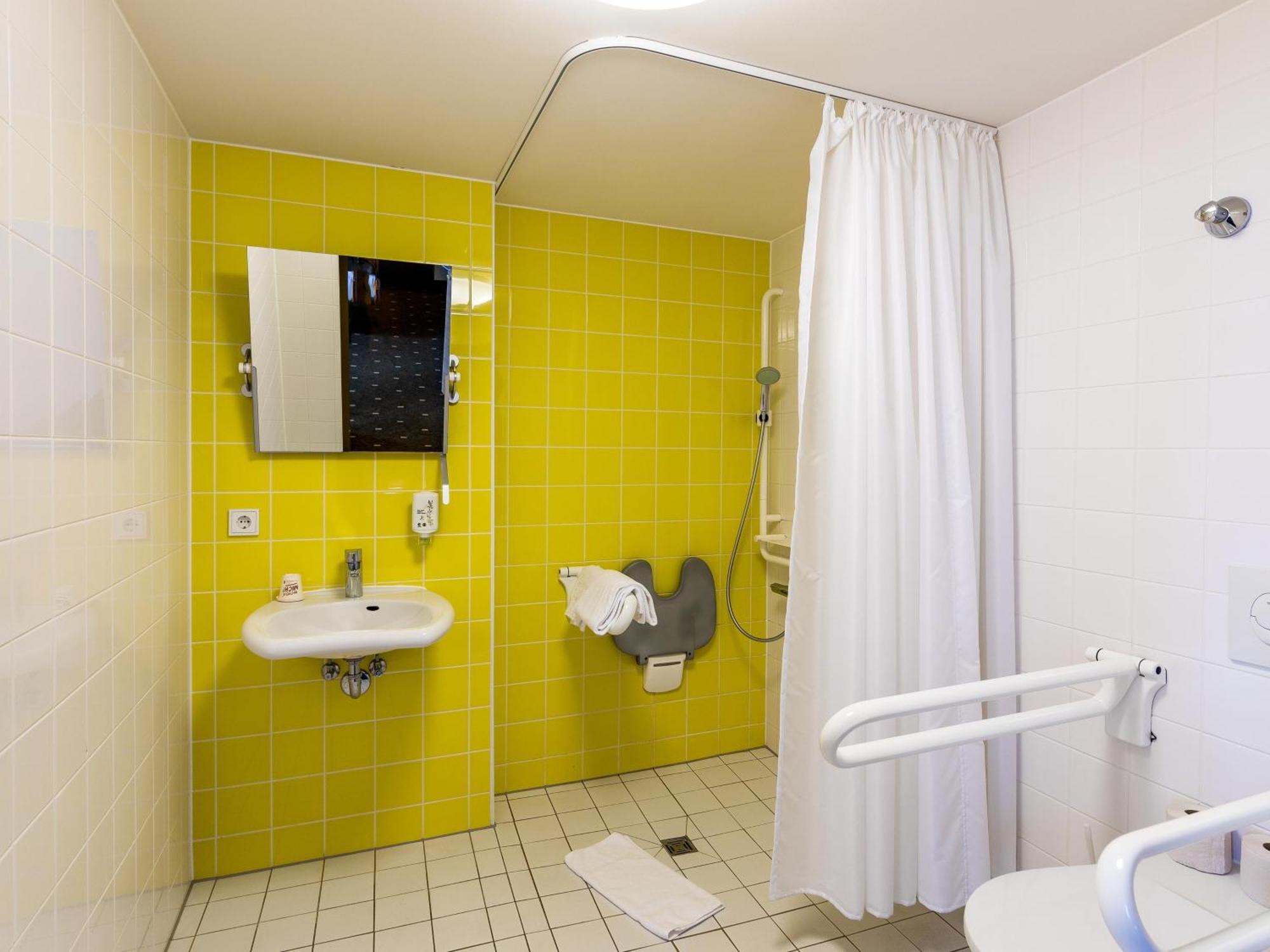 B&B Hotel Duesseldorf-Mitte 外观 照片