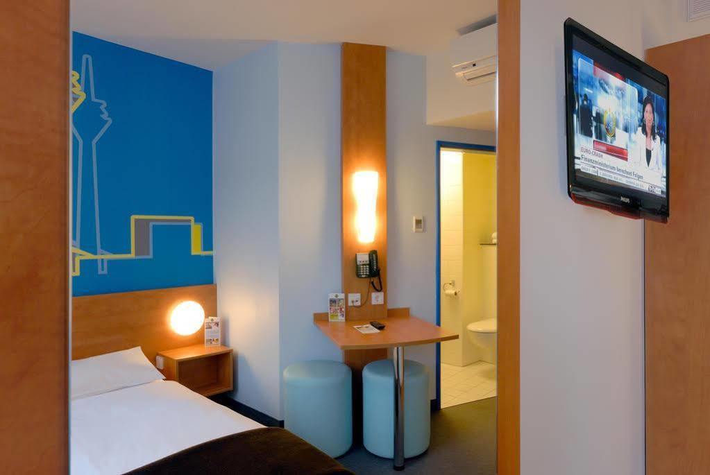 B&B Hotel Duesseldorf-Mitte 外观 照片